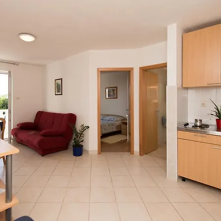 Apartment Sun House Bol