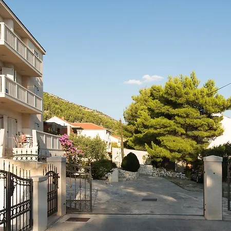 Sun House Apartment Bol