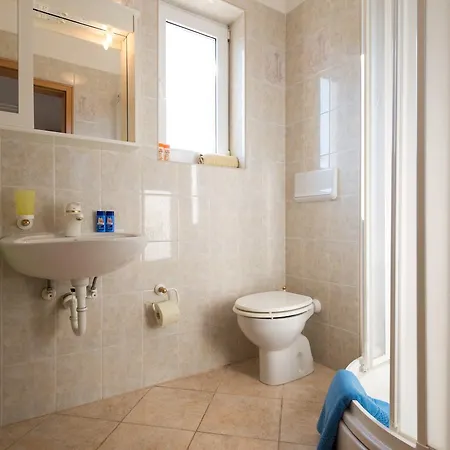 Sun House Apartman *